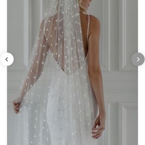 Made With Love Roses Veil